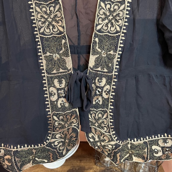 Chico’s Mesh Kimono with Gold Embroidered Material - Picture 2 of 7